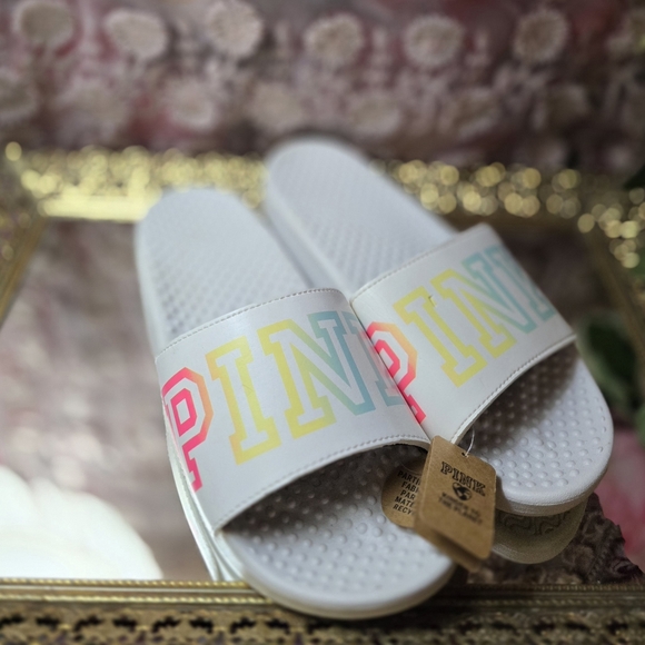 🏷Victoria's Secret PINK White With Pastel Logo Slides Sandals Size S/P 5/6 - Picture 1 of 7